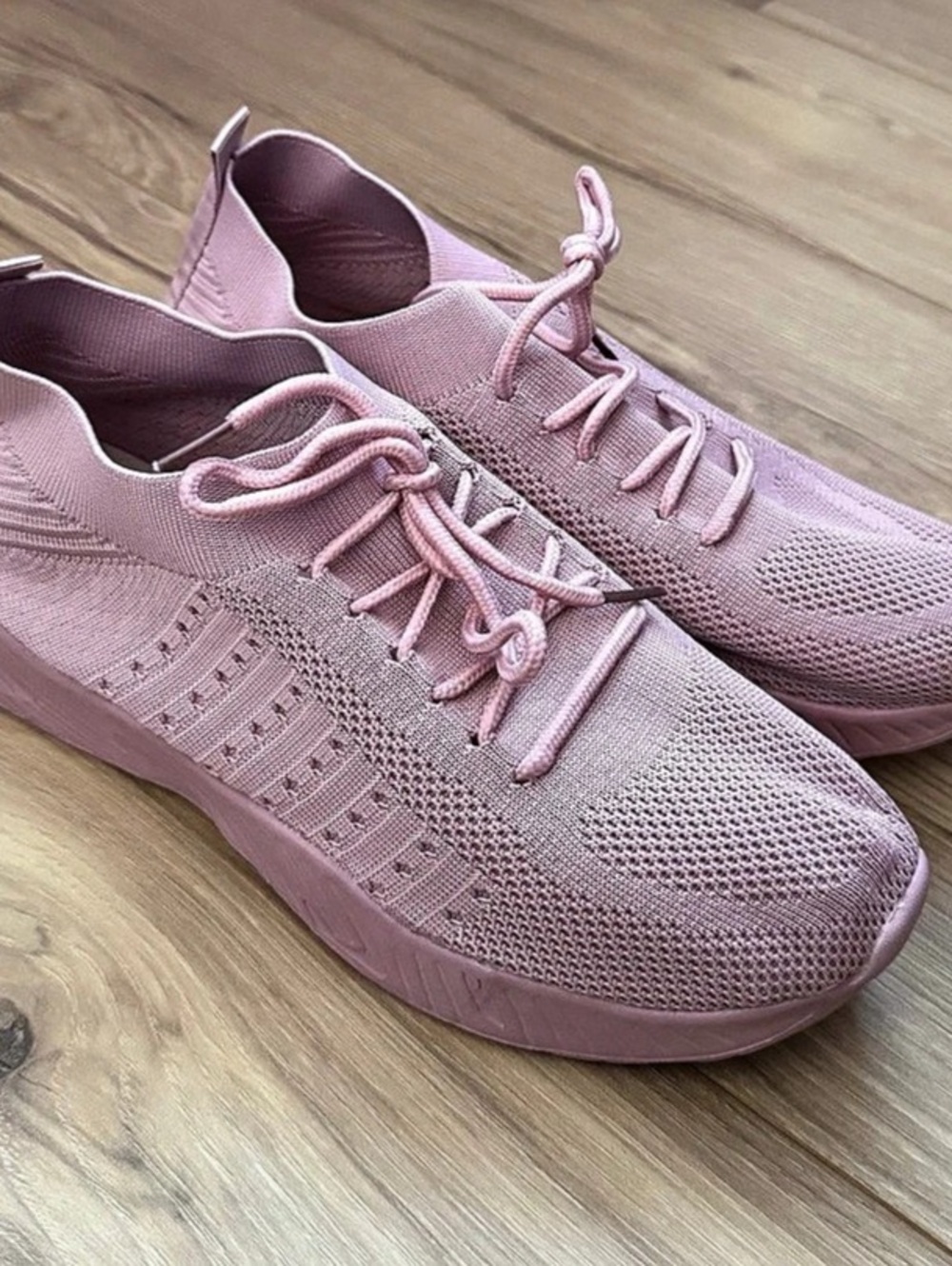 Pink Sneakers Like New